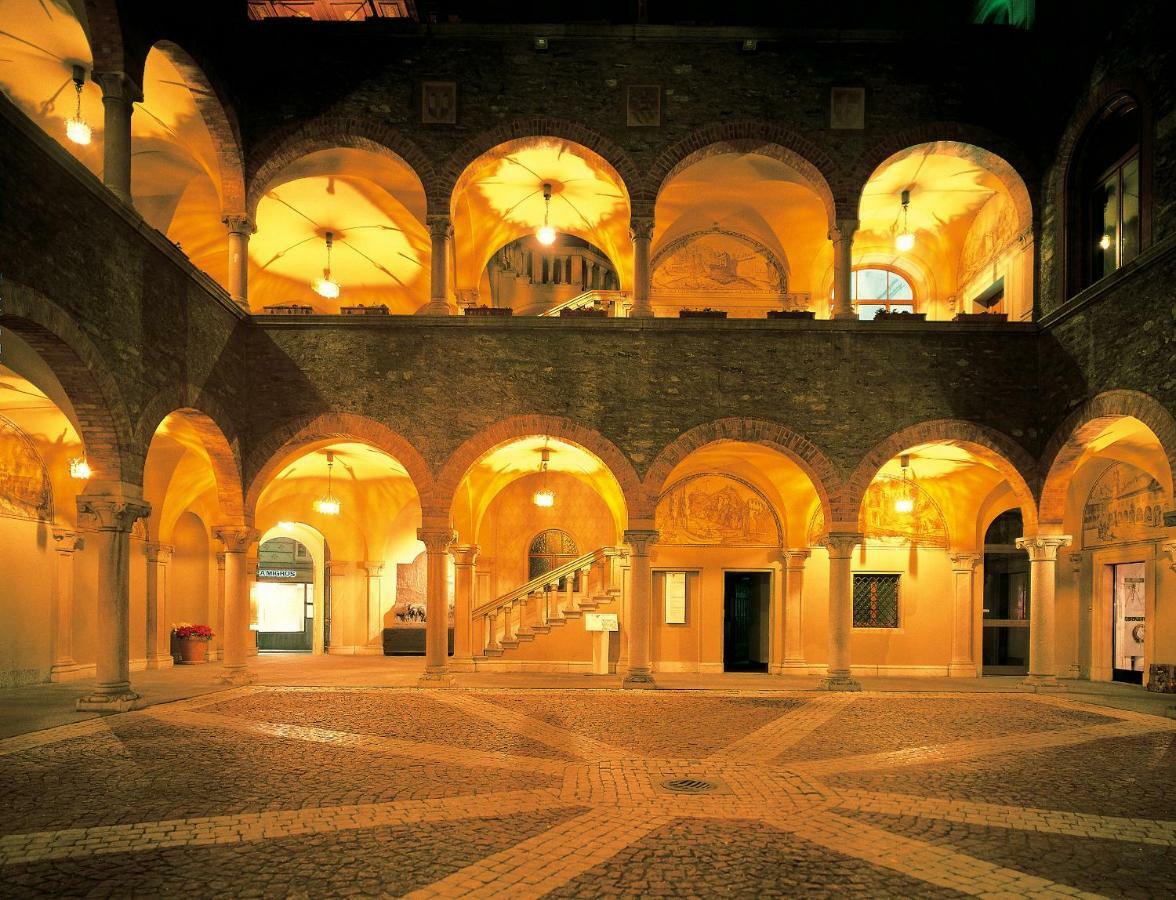 Апартаменти Bellinzona Piazza Collegiata Екстер'єр фото